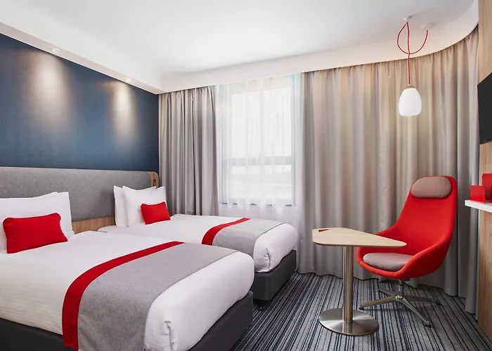 Hotel Express Centre By Ihg 3*
