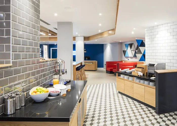 호텔 홀리데이 인 익스프레스 시티 센터