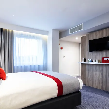 Hotel Express Centre By Ihg