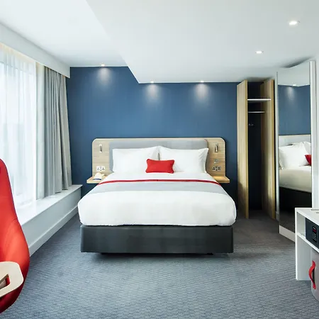 Hotel Express Centre By Ihg