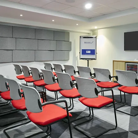 Express Centre By Ihg Hotel