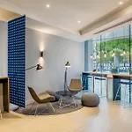 Express Centre By Ihg