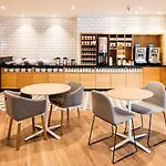 Express Centre By Ihg 3*
