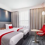 Hotel Express Centre By Ihg 3*