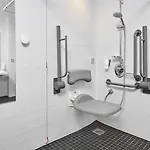 Express Centre By Ihg 3*