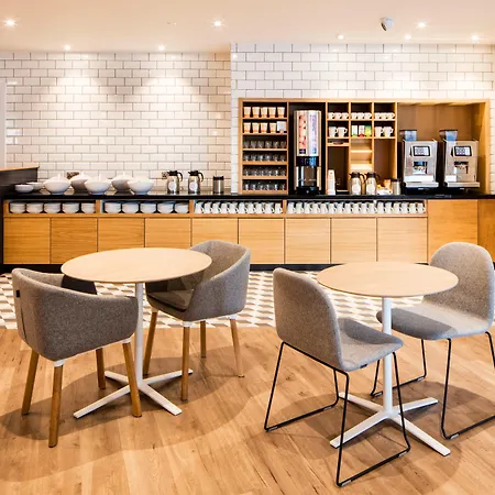 Express Centre By Ihg 3*