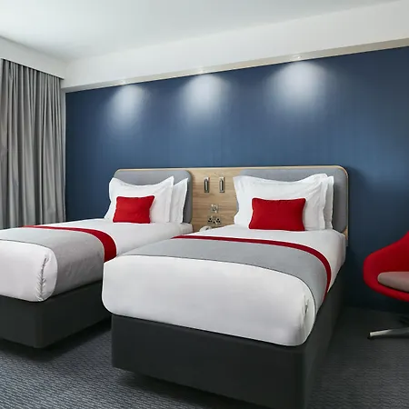 Express Centre By Ihg Otel 3*