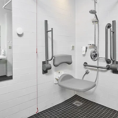 Express Centre By Ihg 3*