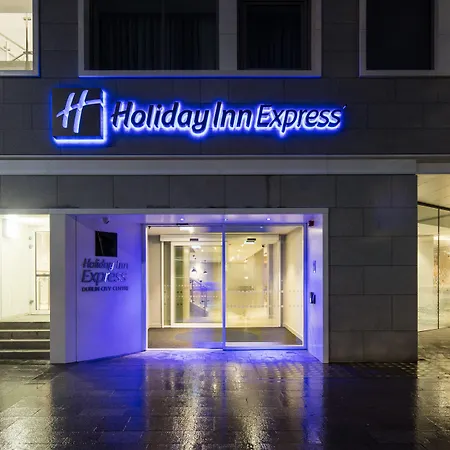 Otel Express Centre By Ihg