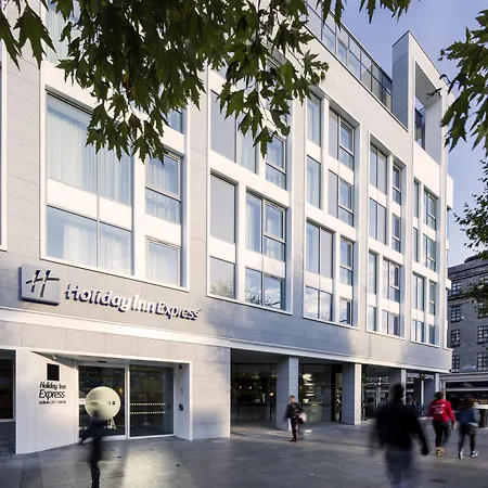 Express Centre By Ihg Отель