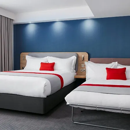 Express Centre By Ihg Отель