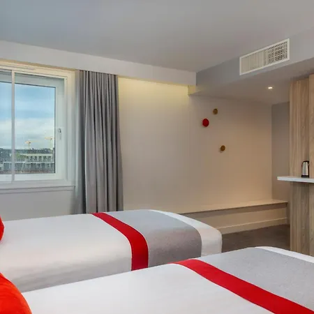 Otel Express Centre By Ihg
