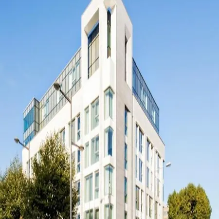 Hotel Express Centre By Ihg 3*