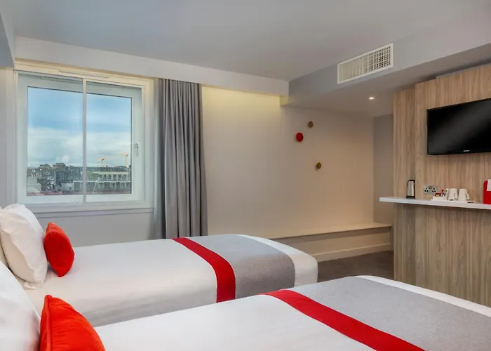 Express Centre By Ihg Отель 3*