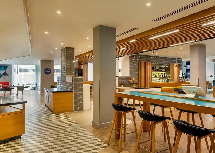 Express Centre By Ihg 3* Дублин