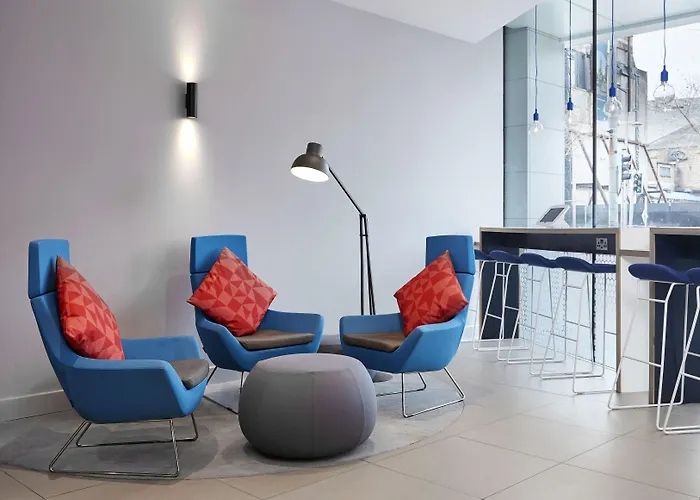 Hotel Express Centre By Ihg