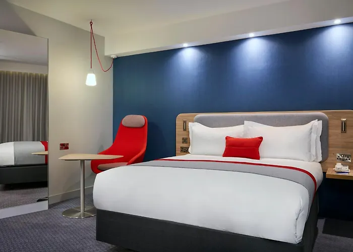 Express Centre By Ihg Отель