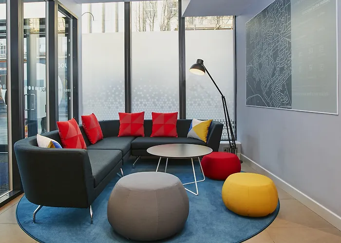 Отель Express Centre By Ihg