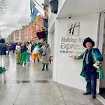 Express Centre By Ihg 3*