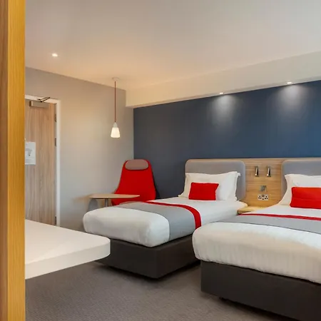 Express Centre By Ihg Отель 3*