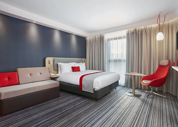 Express Centre By Ihg 3*