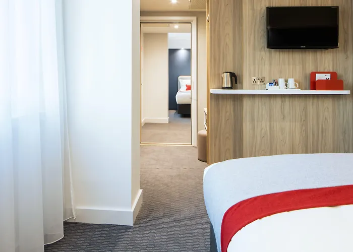 Hotel Express Centre By Ihg