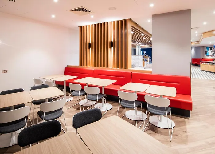 Express Centre By Ihg Szálloda 3*